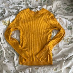H&M Mustard yellow ribbed stretchy lightweight long sleeve